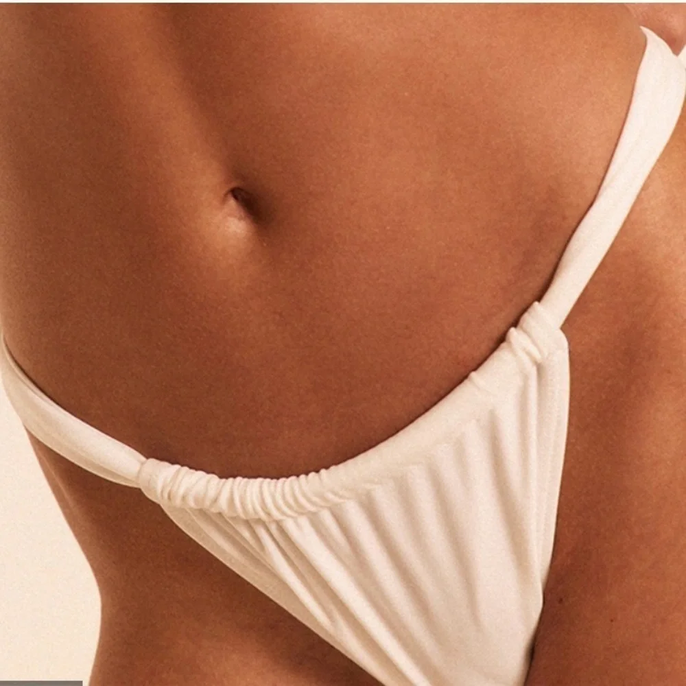 NWT PrettyLittleThing Cream Ruched Tanga Bikini Bottoms UK4 US0